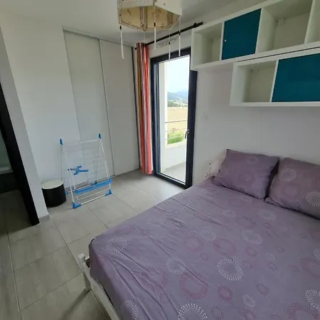 Joli T2 Dans Avec Parking Biguglia (Corsica)