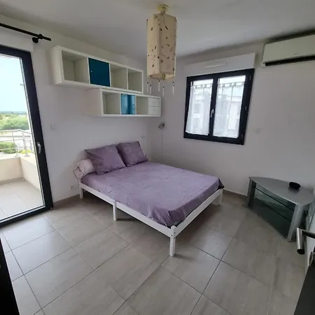 Appartement Joli T2 Dans Avec Parking *